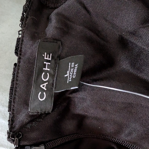 Dressy NWT Cache Sz L Black Lace Dress with Feather Cuffs - Picture 7 of 16